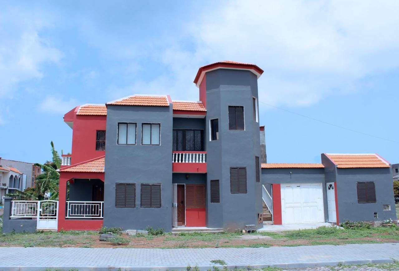 Апартаменты Escape House Таррафал Экстерьер фото